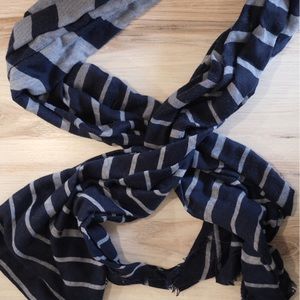 Light weight scarf unisex